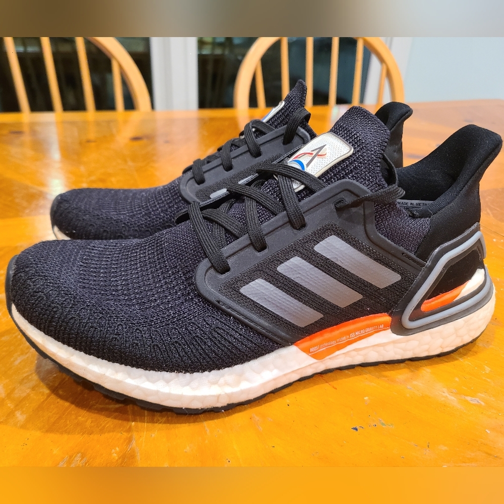 Adidas Ultra boost women's size 7 nasa